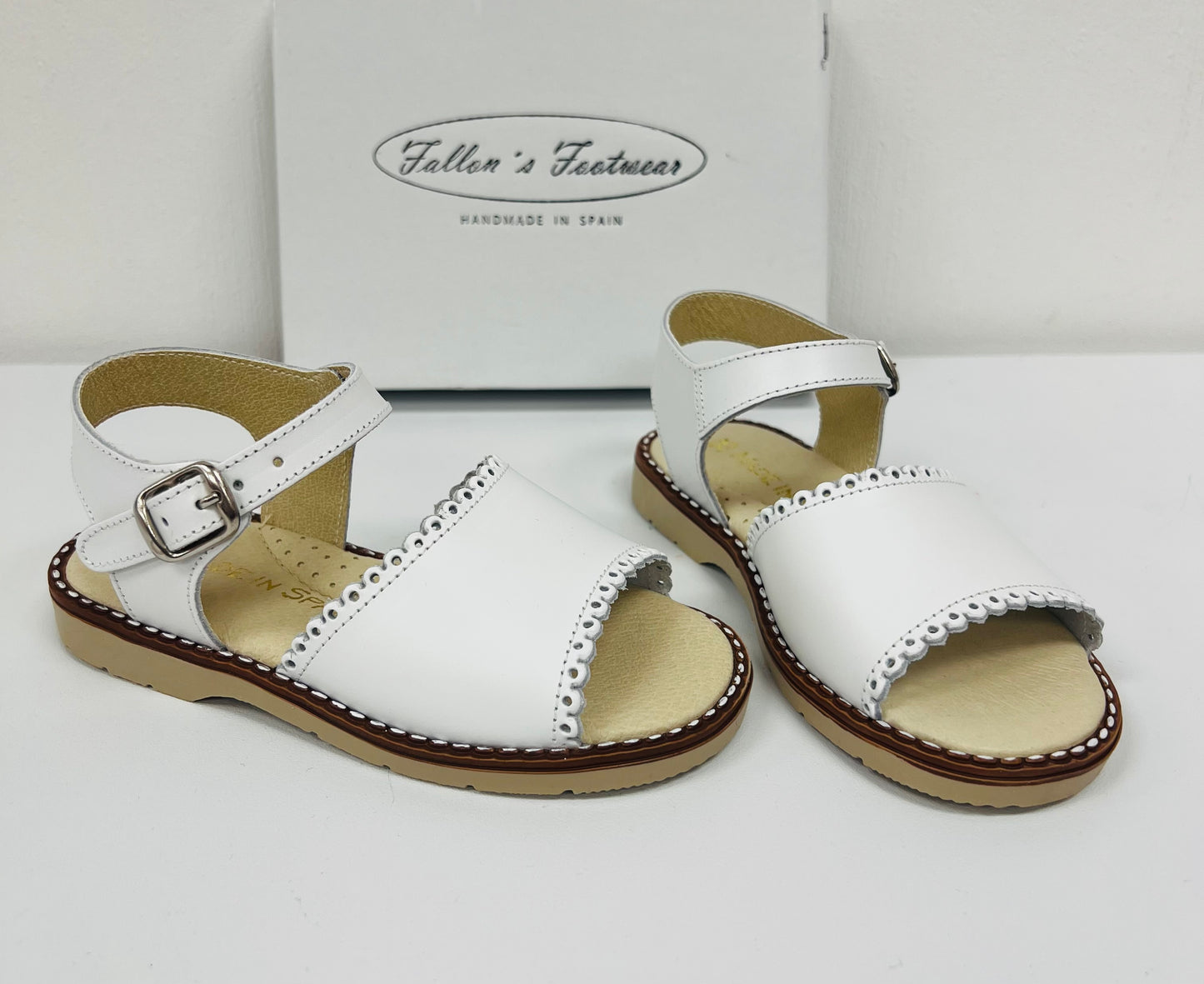 2186 White Sandal