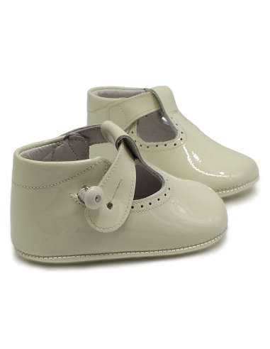 850 Soft Cream Pram Shoe