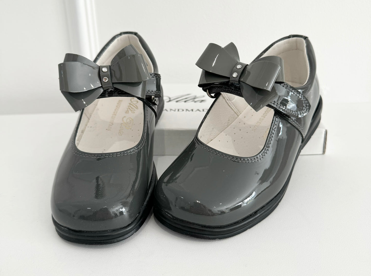 6273 Dark Grey School Shoes - Circle Bow Bow (Flat Sole)