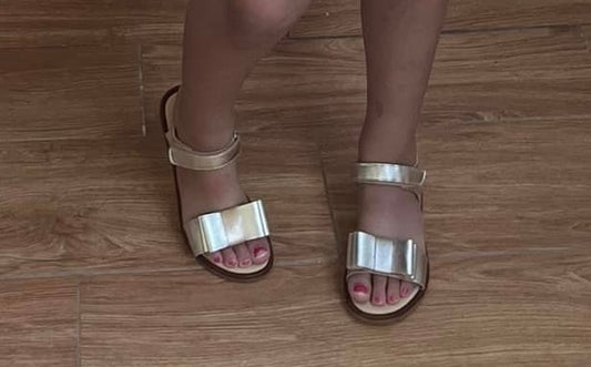 211439 Gold Bow Andanines Sandal