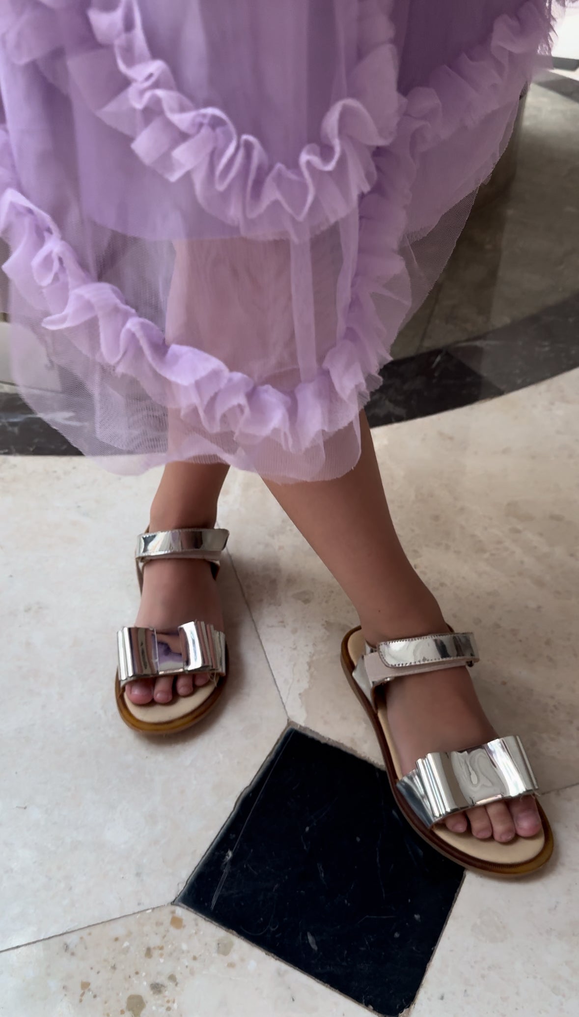 211439 Silver Bow Andanines Sandal