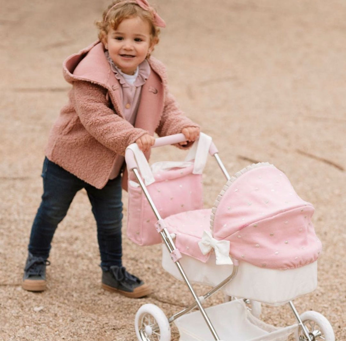 40821 Arias Pink & Ivory Frill Pram 2x1 (Age 3 & under)
