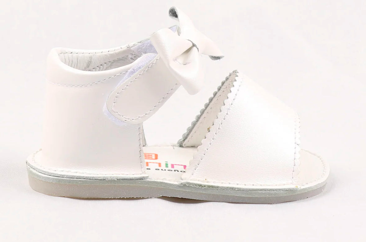 Andanines Baby Girls White Patent