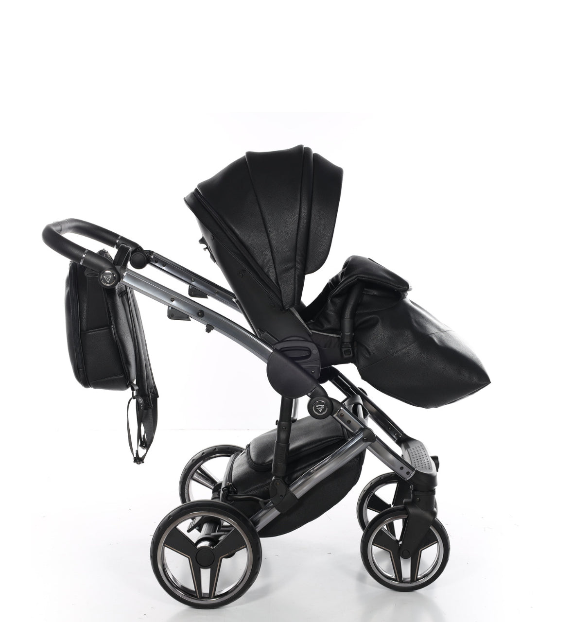HANDCRAFT BLACK