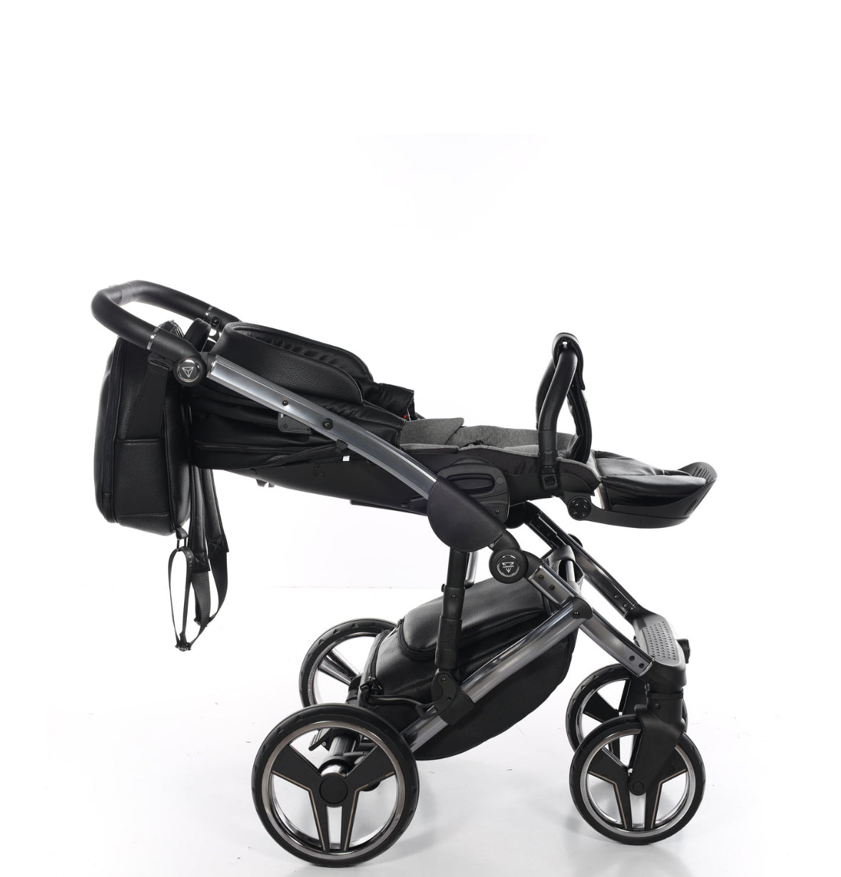 HANDCRAFT BLACK