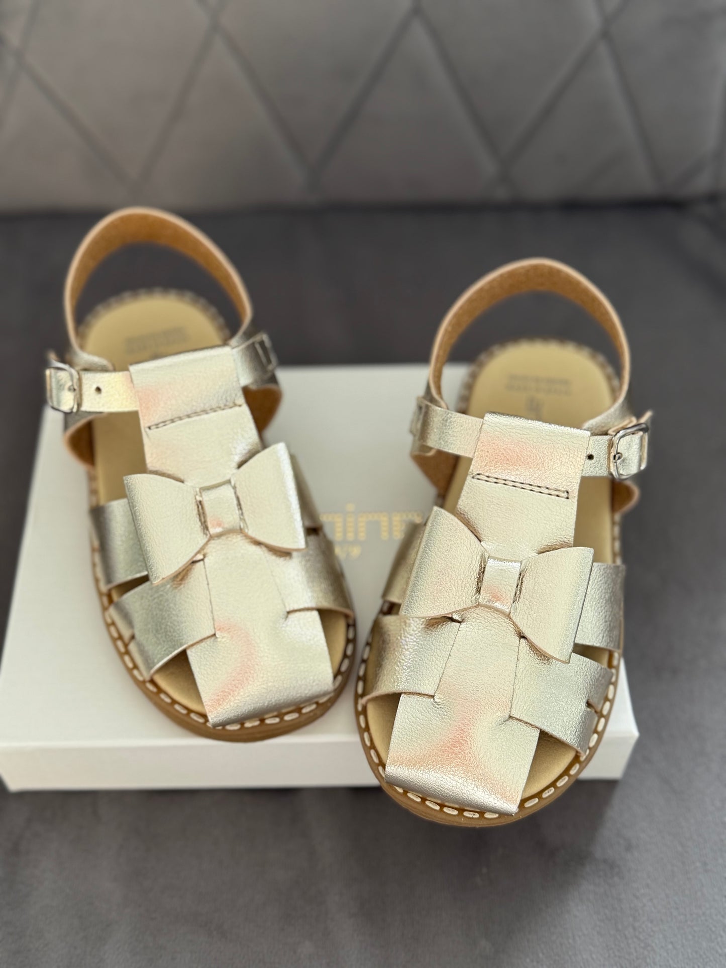 241420 Fully Covered Gold Sandal