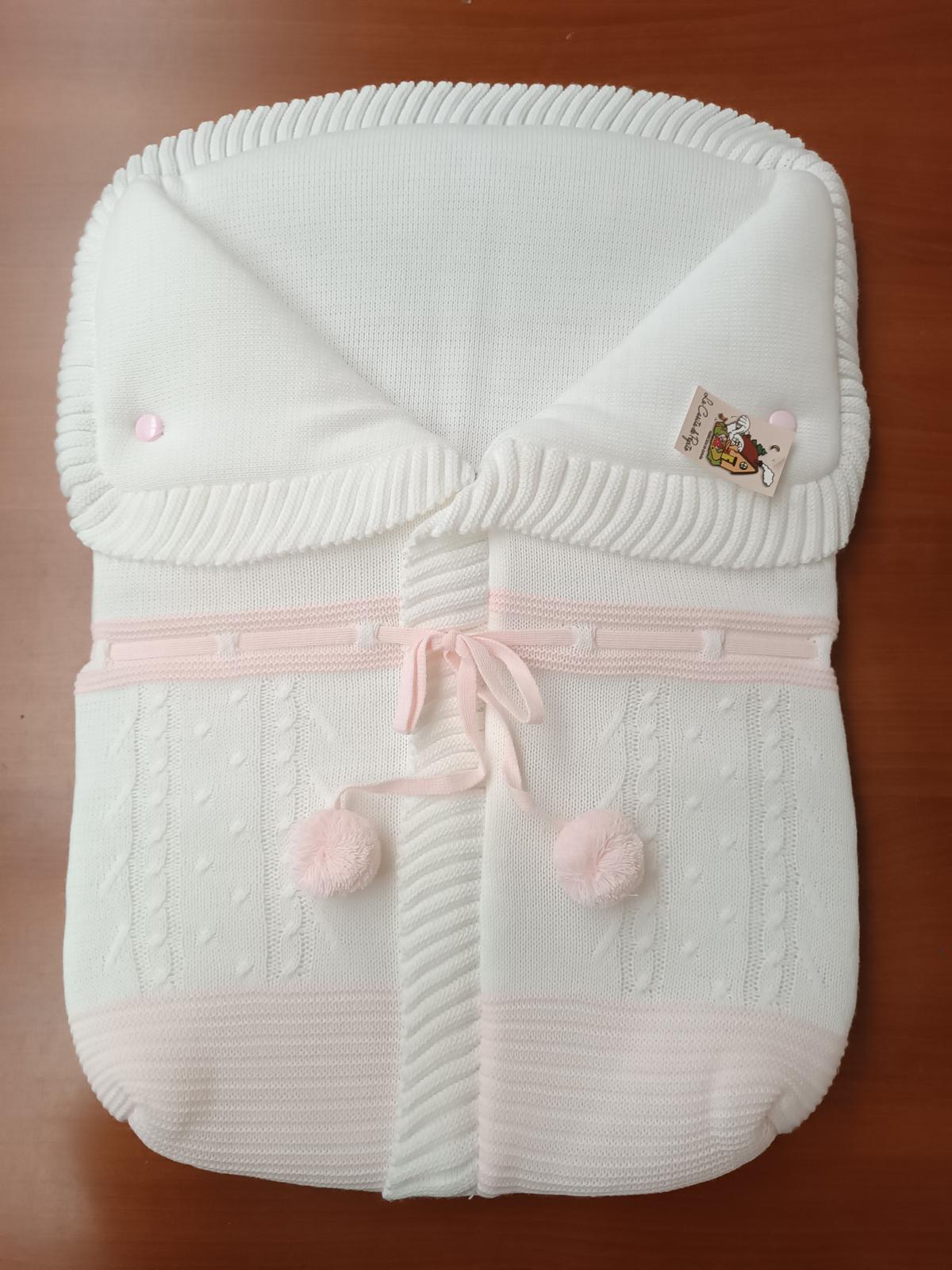 2985 White Pompom Sleeping Bag