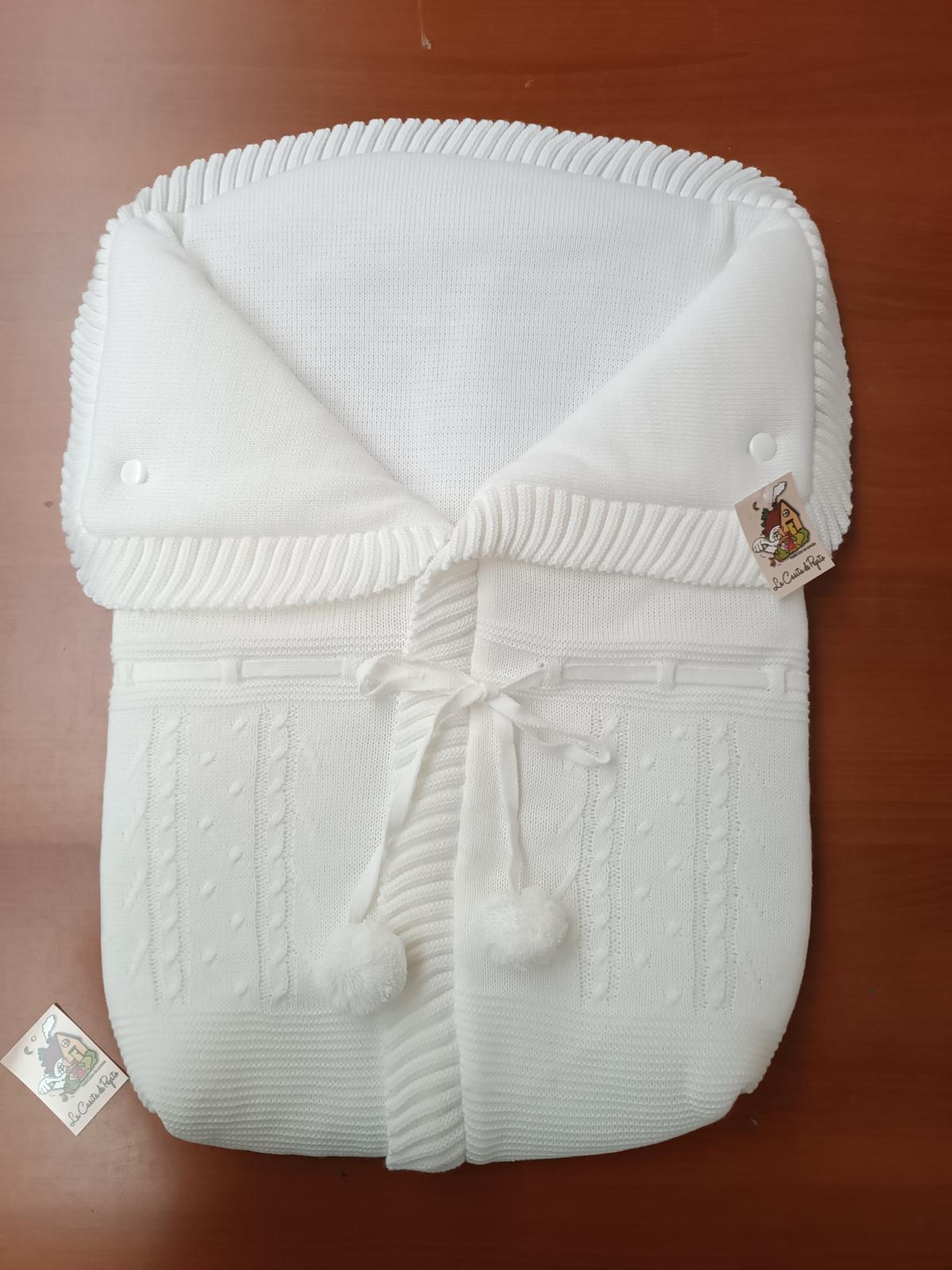 2985 White Pompom Sleeping Bag