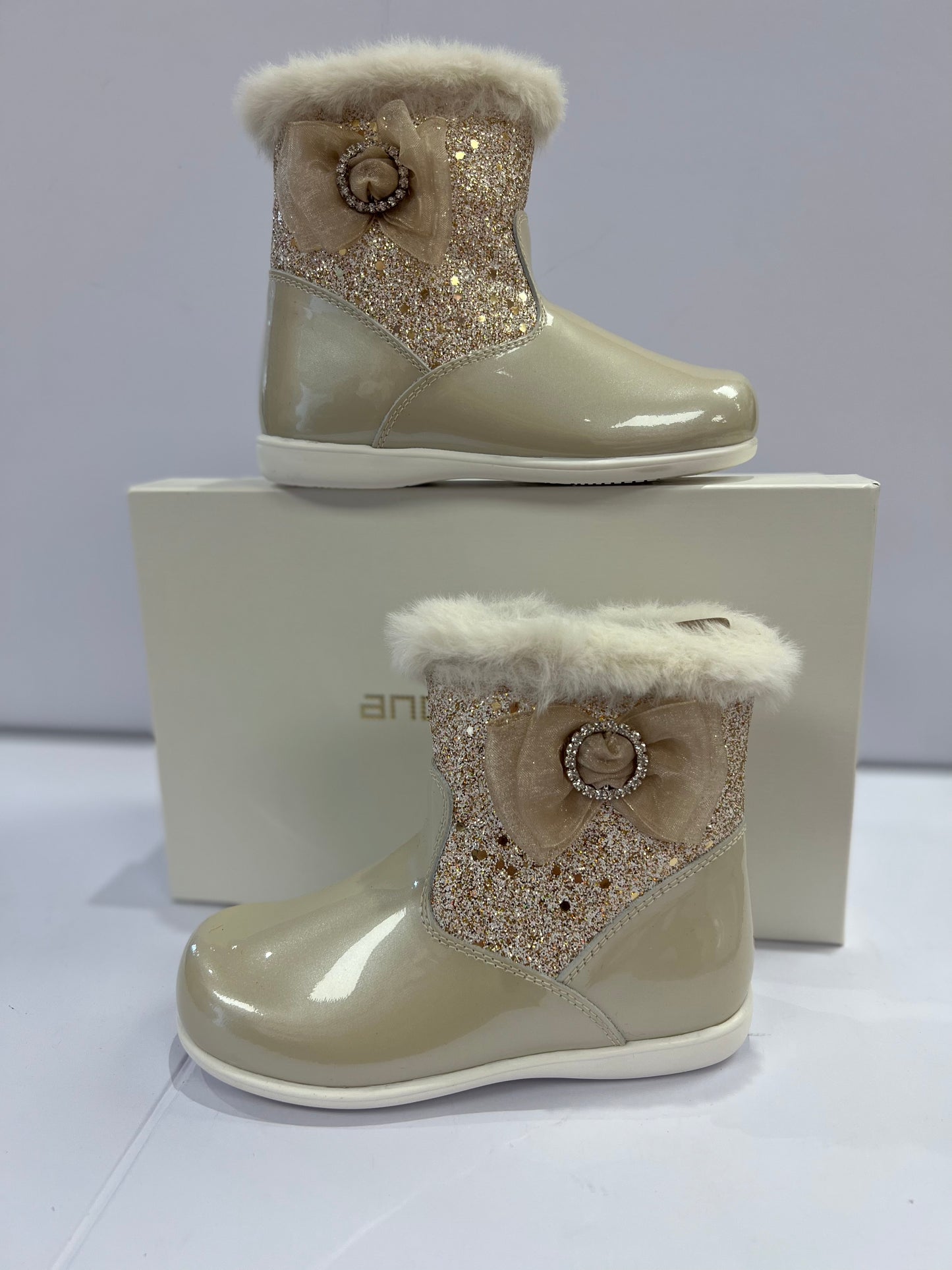 222327 Beig Gold Bow Andanines Boots