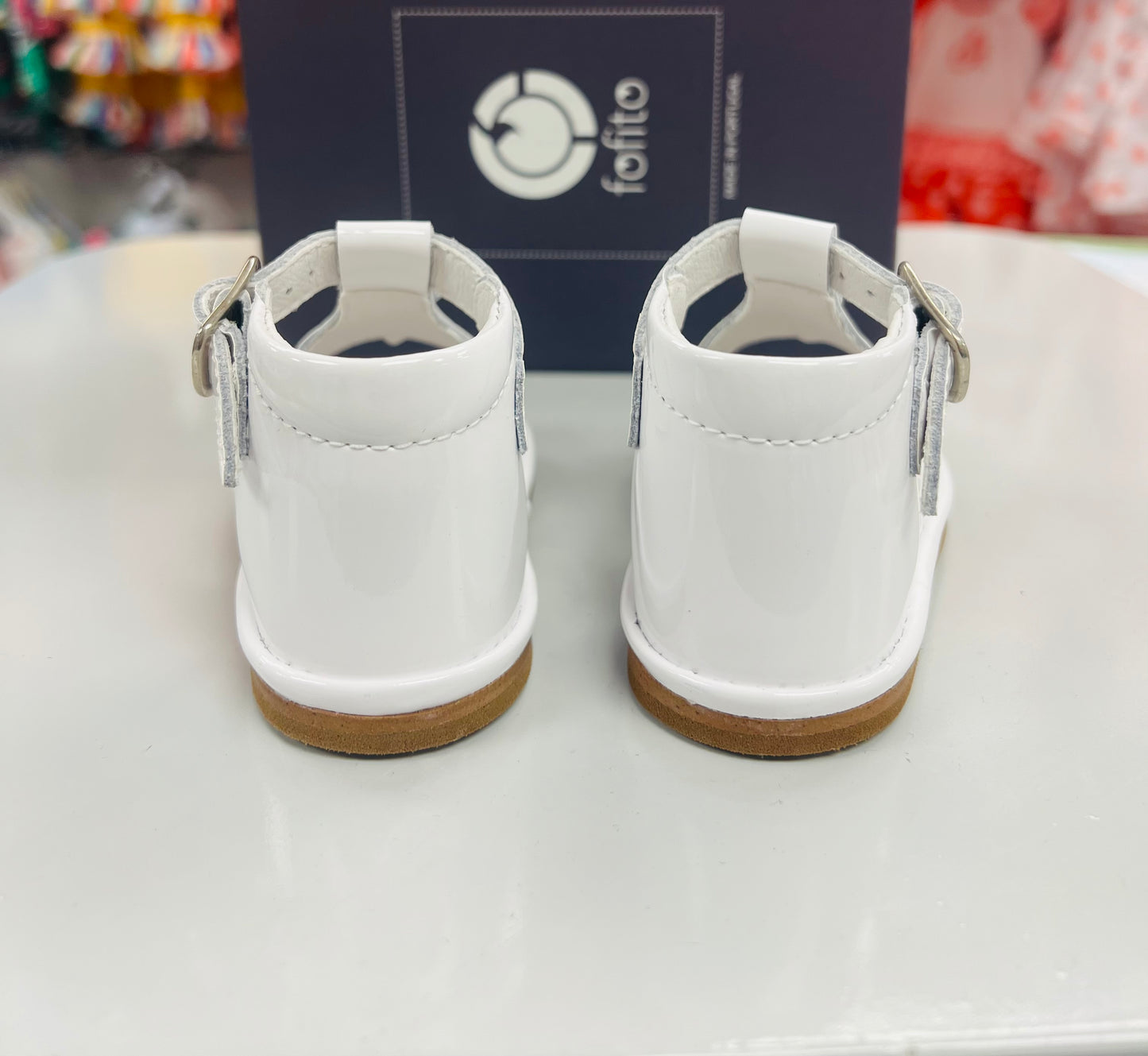 2627 Chica White Patent Sandal