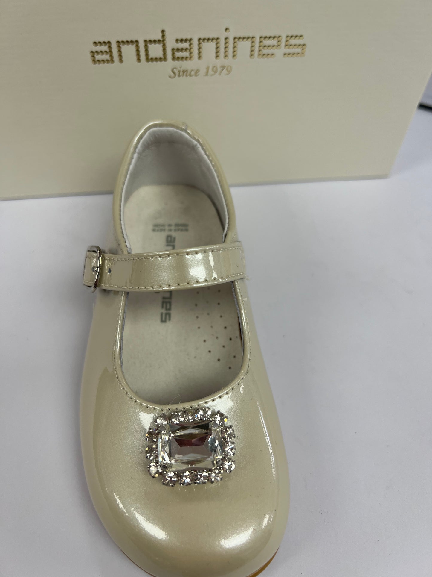 221600 Gold Jewel by Andanines