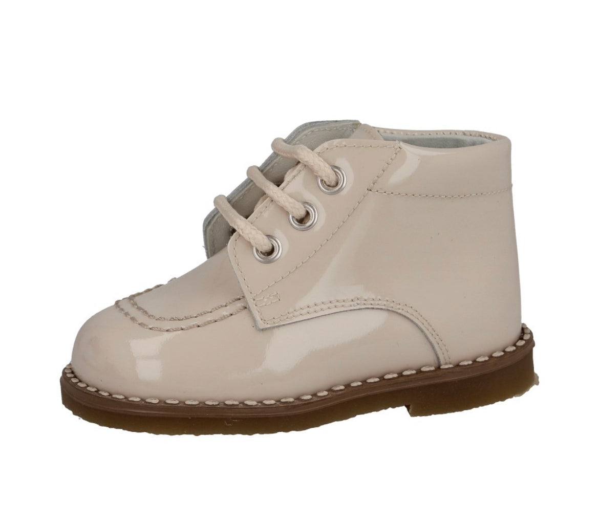 222325 Beig Lace Boots By Andanines