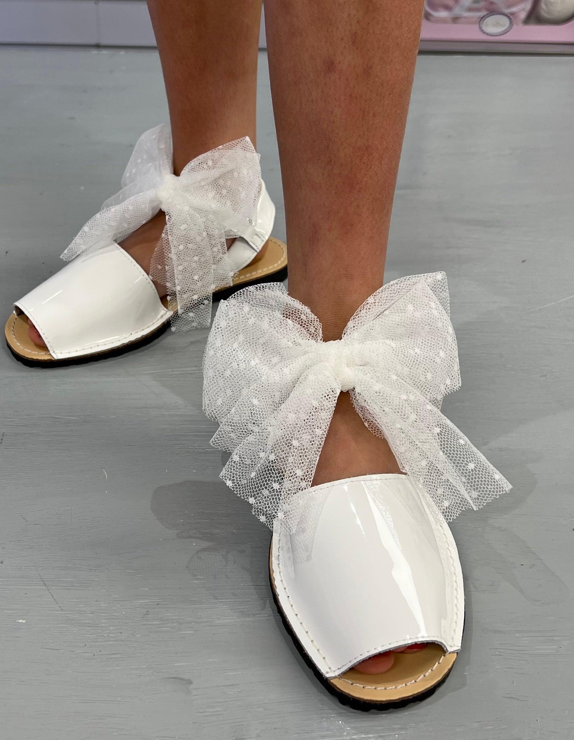 17403 White Tulle Polka Dot Bow Sandals - Fallons Kids