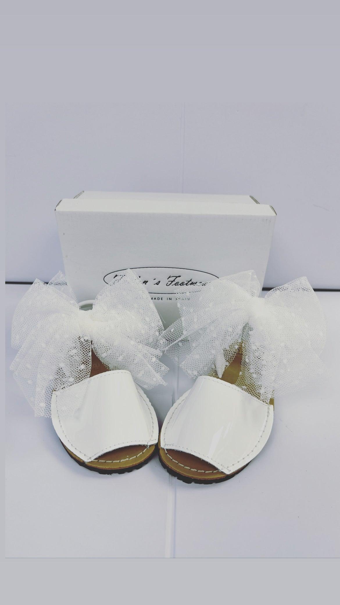 17403 White Tulle Polka Dot Bow Sandals - Fallons Kids