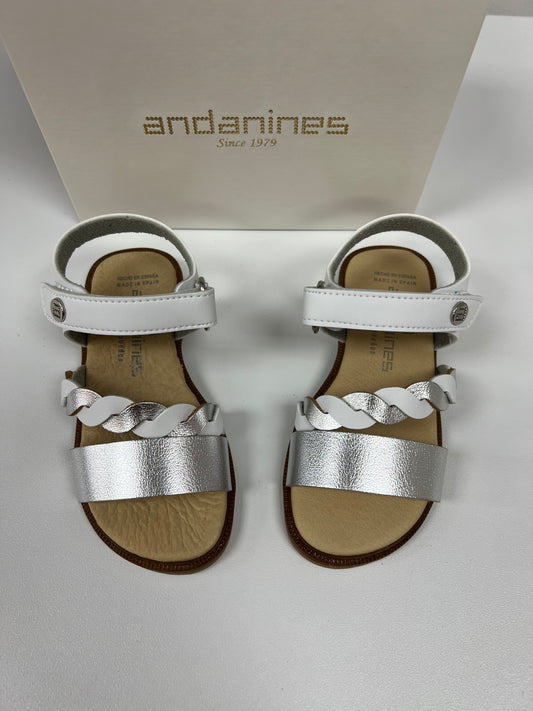 231725 Andanines White and Silver Pleat Cable Sandal