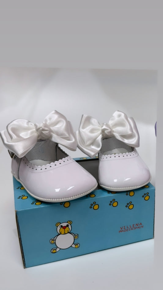 712 White Soft Baby Shoe