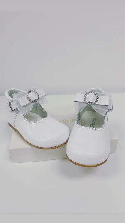 222261 White Patent Fabric Bow Andanines