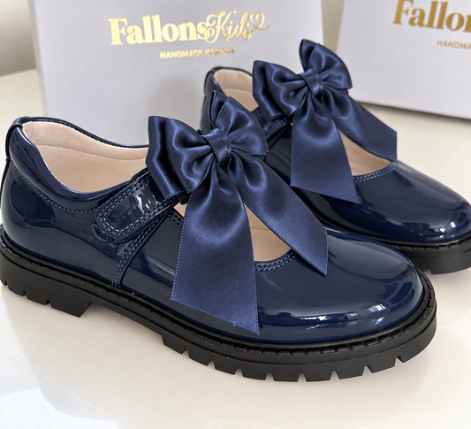 Navy Chantelle Shoe Bow