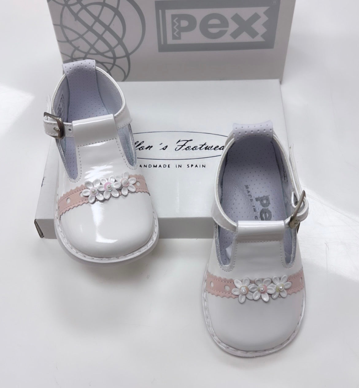 PEX White Daisy Shoe