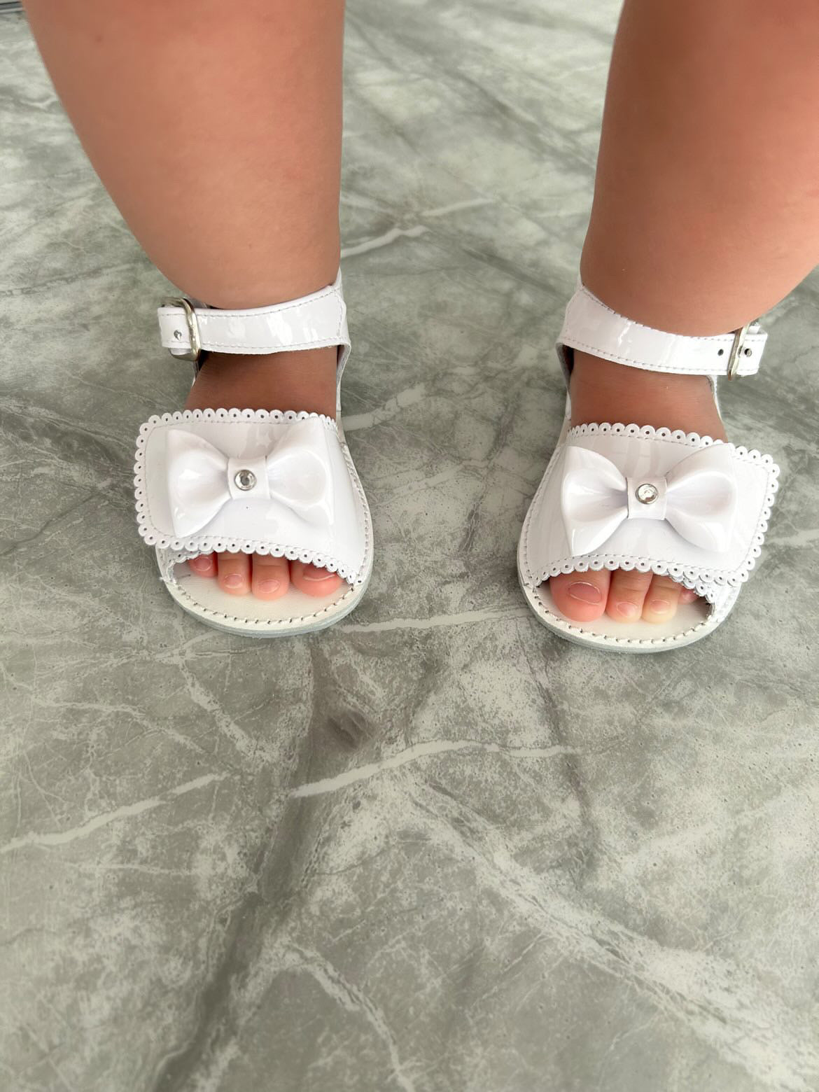 231070 White Bow Diamond Sandal by Andanines.