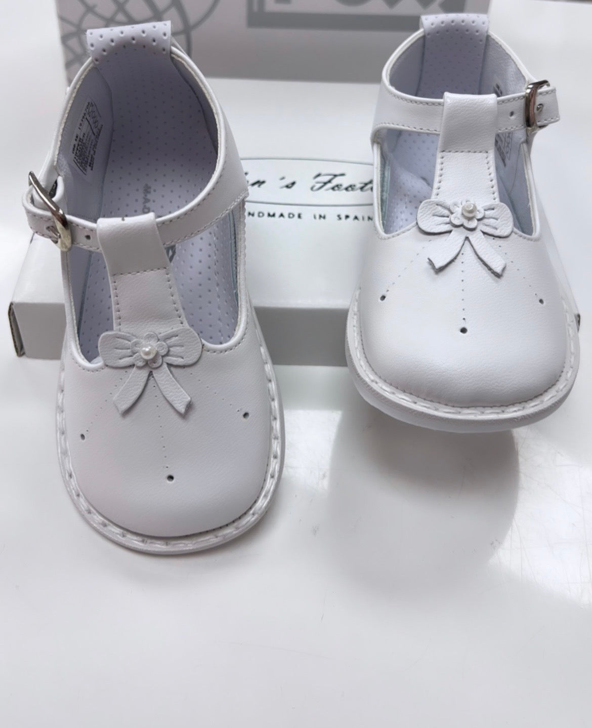 PEX White Amelia Shoe