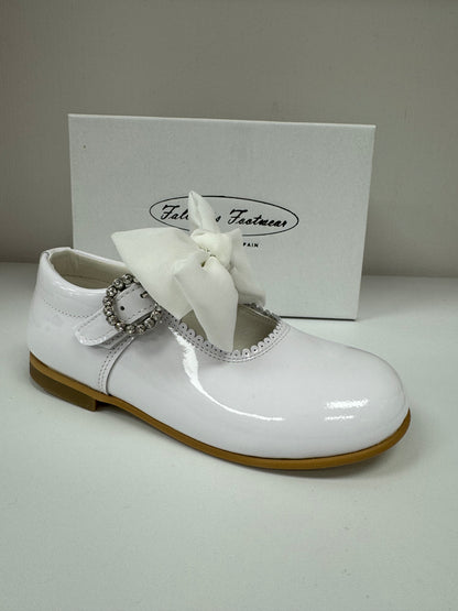 6270-1 White Shoe with Diamante Buckle