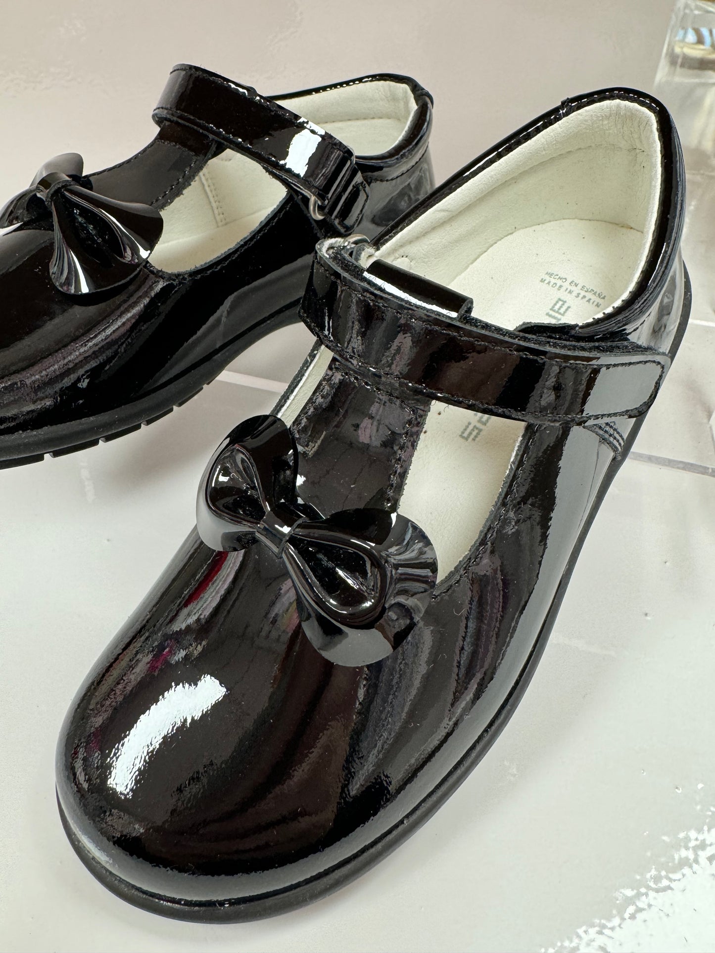 212593-10 Black Andanines Velcro Shoe