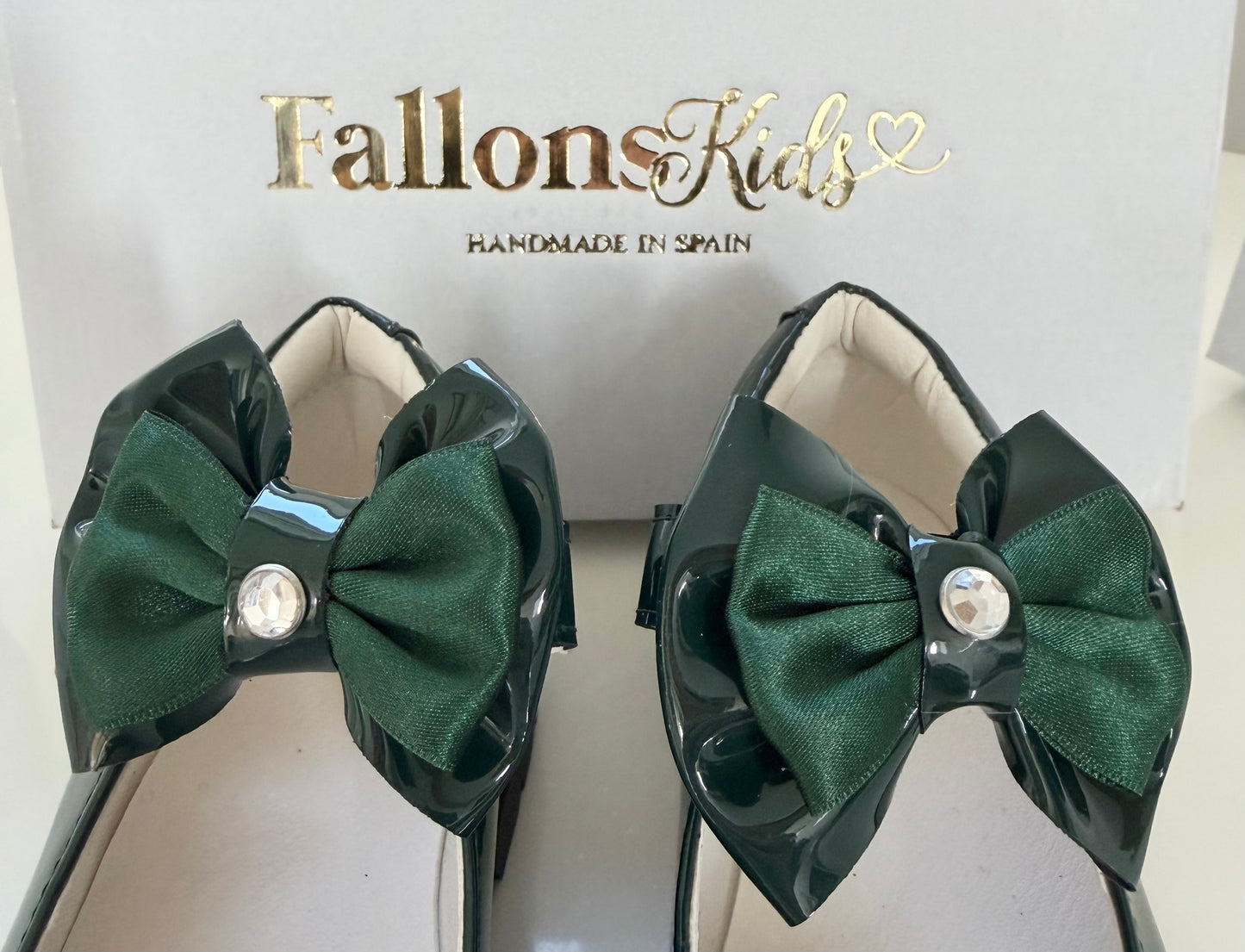 Green Shoe Bow
