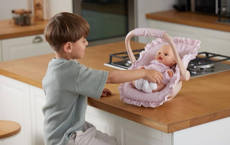 La Nina Olivia Dolls Car Seat