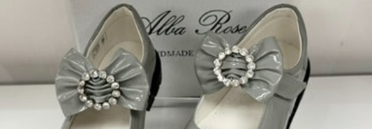 Circle Light Grey Patent Shoe Bows