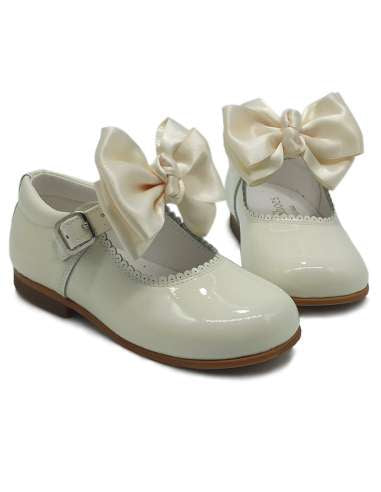 6270 Cream Bow Shoe
