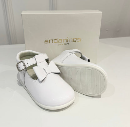 White Patent Bow High Back Andanines