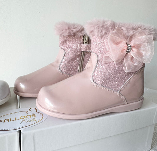 232326 Pink Fur Boots