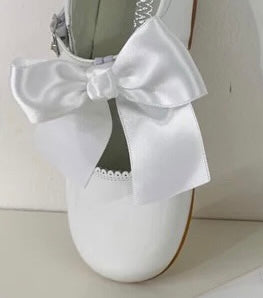 White Julieta Shoe Bow