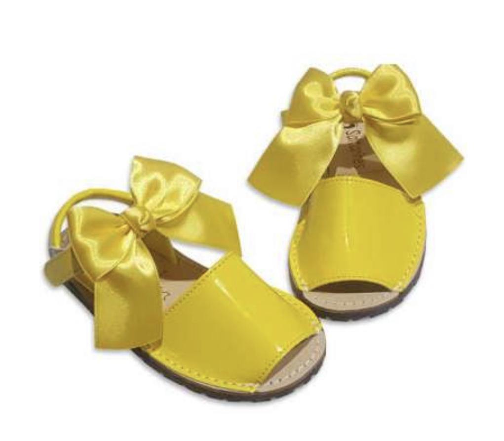 7501 Yellow Bow Avarcas Sandals - Fallons Toys&Shoes - Salterines