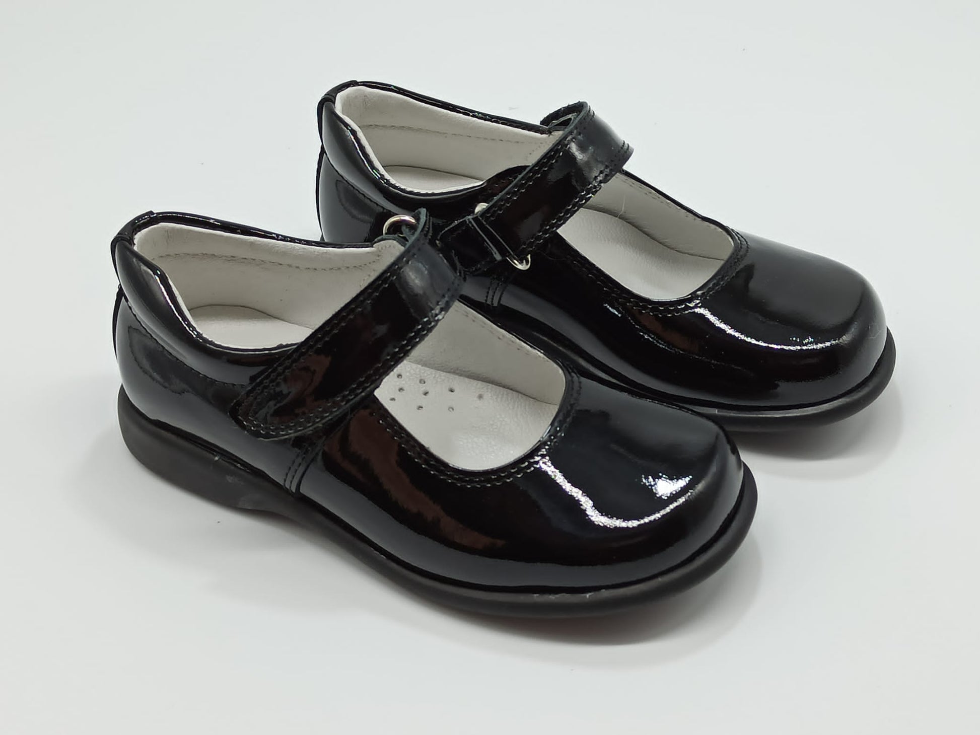 Black School Shoes (circle bow) - Fallons Toys&Shoes - Fallon's Footwear